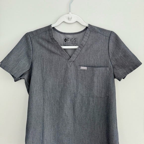 Figs Catarina One Pocket Scrub Top V-Neck Stretch Women XS Graphite FW1000 - Picture 4 of 12